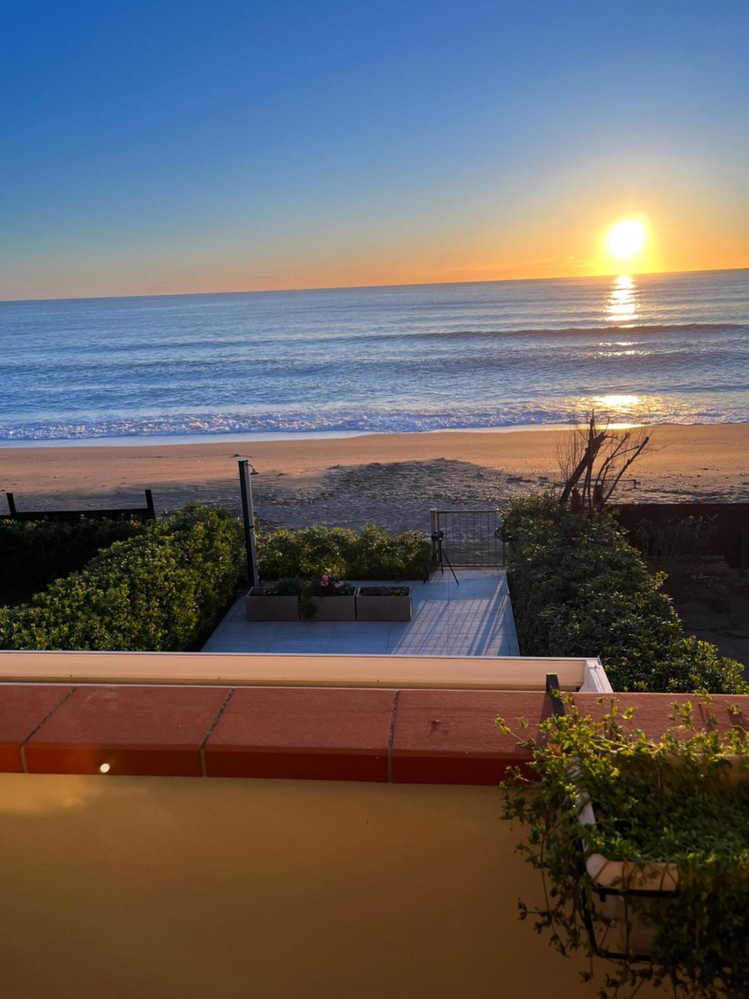 Villa Casamare Una Casa Sulla Spiaggia Nelle Marche Porto Potenza Picena Exterior foto